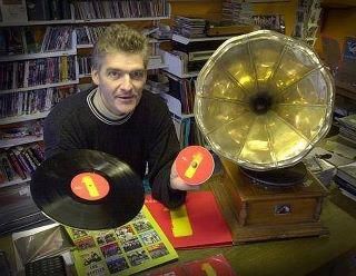 Opsætning inkl. levering af pladespiller i post nr.: 5000-5280 / Service