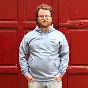 Moby Disc - Moby Disc Dusty Blue Hoodie - 2026 Edition (Broderet front og printet bag)